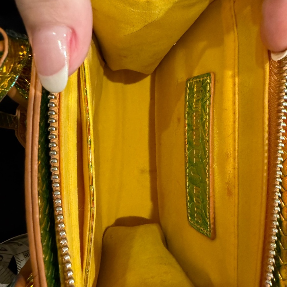 VGUC Nathanial Noir Python Liquid Gold Handbag - Picture 7 of 7